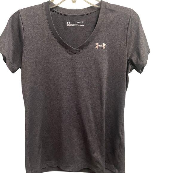 Under Armour Womens Gray V-Neck Shirt Loose Athletic Tee Size Small - Picture 1 of 4